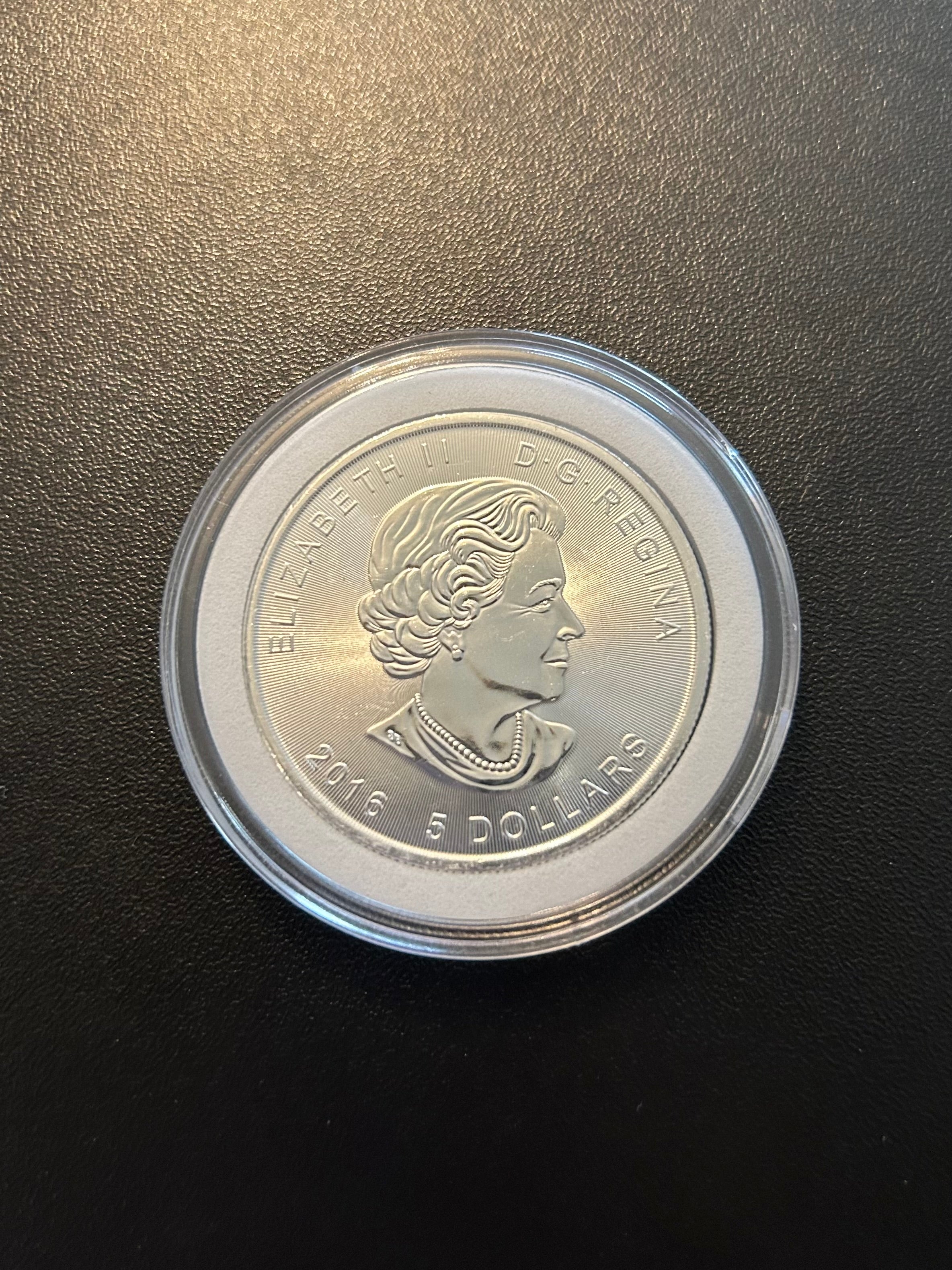 2016 Canada 1 oz Silver Superman™ Shield Coin – .9999 Fine Silver (Royal Canadian Mint)