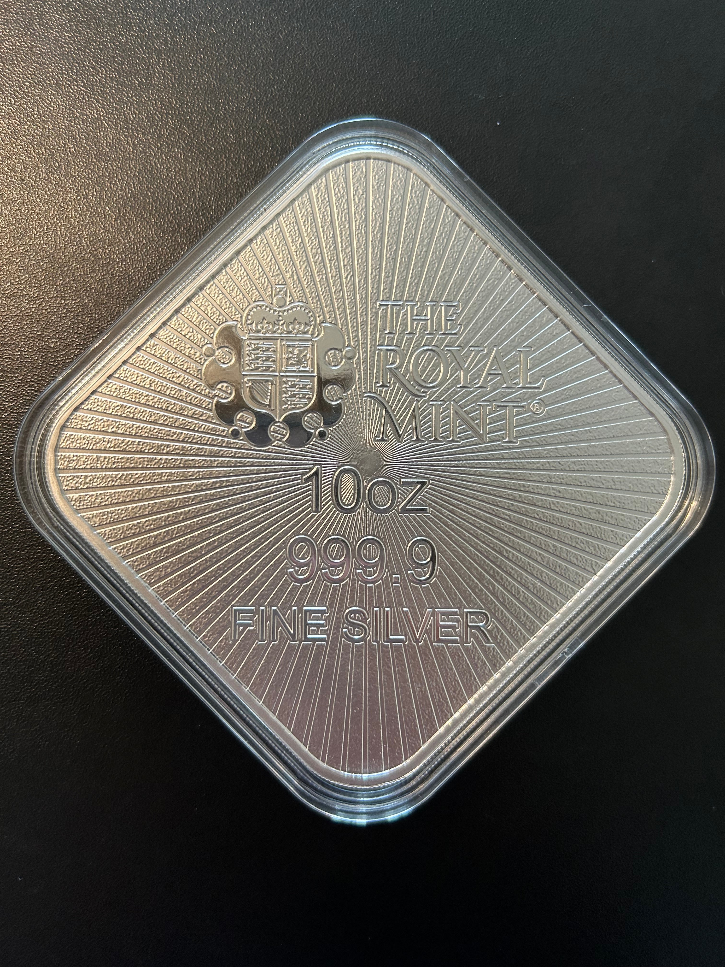 10oz Britannia and Liberty Silver Bullion Bar 999.9 Fine - With Clear Plastic Case